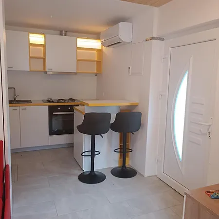 Garsonjera Eliana * Любляна